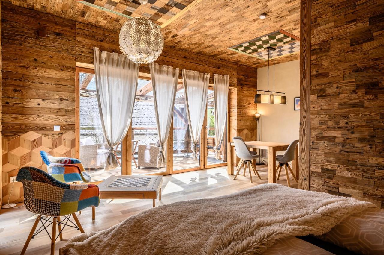 Der Baum Hideaway Apartman Inzersdorf im Kremstal Kültér fotó